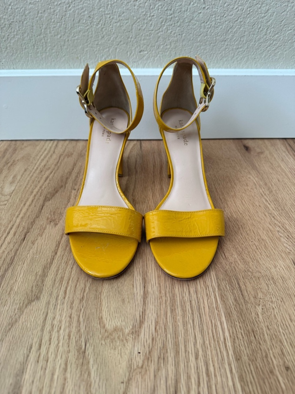Kate Spade Leather Susane Golden Yellow Heel Strappy Sandals Women’s 7.5 - Picture 13 of 14